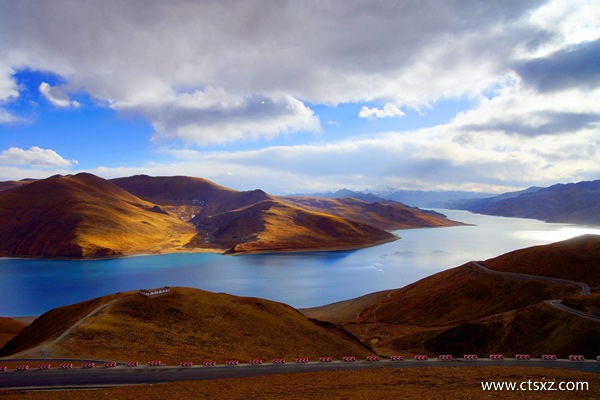 拉薩當?shù)貓髨F