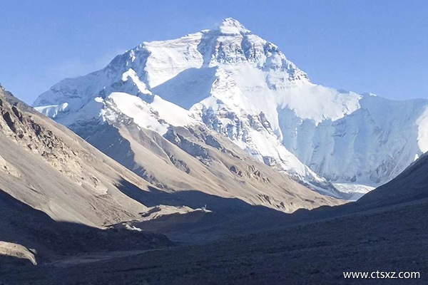 去西藏跟團旅游多少錢