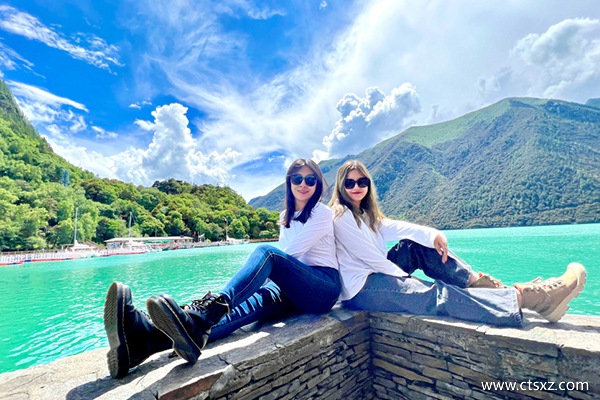 西藏跟團游費用