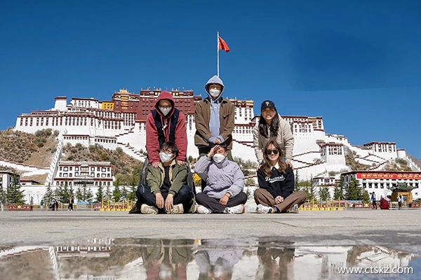 上海直達(dá)拉薩的最美火車