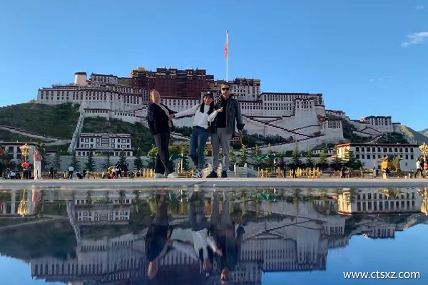 西藏報團游8天要多少錢